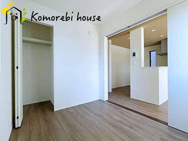 北本市下石戸下　5期　新築一戸建て　グラファーレ　02の洋室|広々とした洋室です
