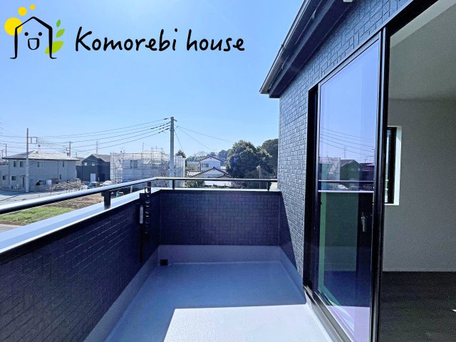 北本市下石戸下　5期　新築一戸建て　グラファーレ　02のバルコニー|陽当たり良好なバルコニーです