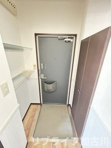 サンライフ雅の玄関