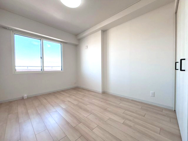 ロイアルヒルズ宮の森の洋室