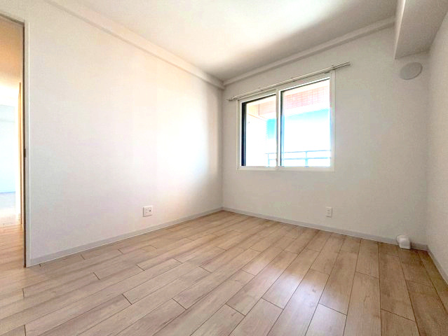 ロイアルヒルズ宮の森の洋室