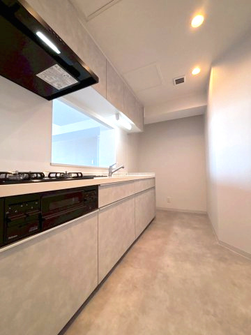 ロイアルヒルズ宮の森のキッチン