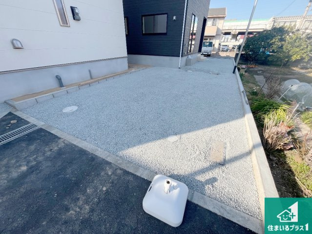 姫路市飾磨区堀川町　第1期　新築一戸建ての駐車場|駐車スペース！散水栓があるので、こまめに愛車を洗えます！