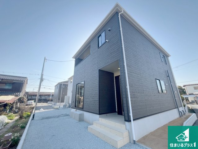 姫路市飾磨区堀川町　第1期　新築一戸建ての外観|安心の10年保証！外観を美しく保ち、雨水で汚れを落とします！気になることがありましたら、お気軽にお問い合わせください！