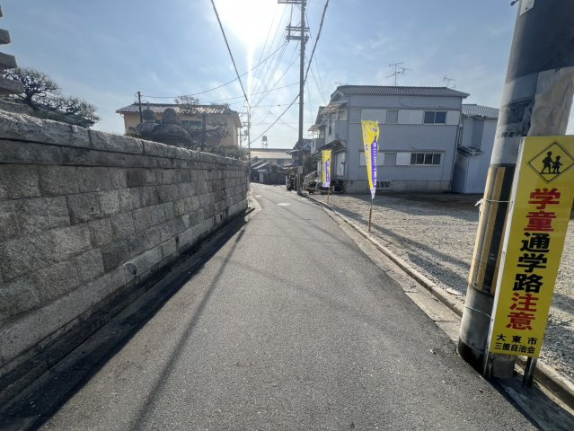 グラッド・タウンニュー三箇5丁目（建築条件付き土地）の前面道路含む現地写真|■前面道路含む現地写真です