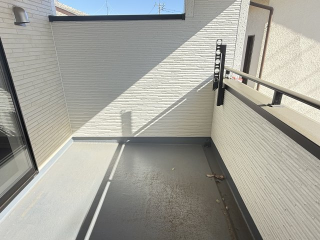 川越市笠幡　新築一戸建て　3号棟のバルコニー|バルコニー付きです