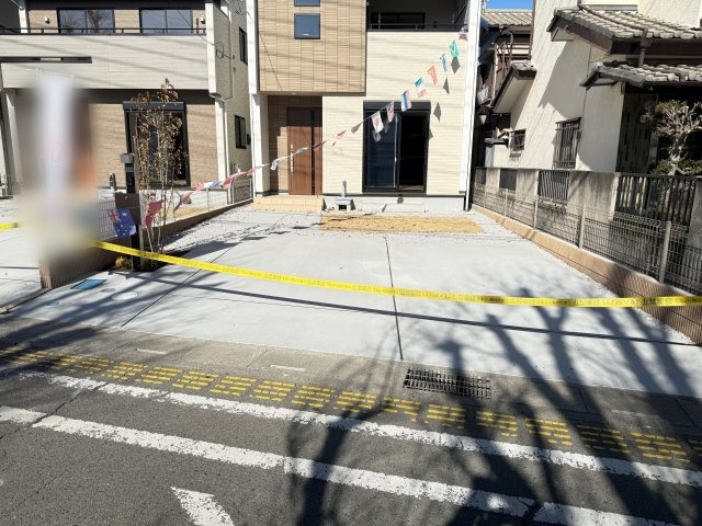 川越市笠幡　新築一戸建て　3号棟の駐車場|車をお持ちの方に嬉しい駐車場付きの物件です