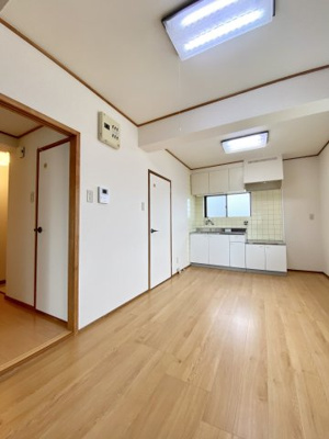 【居間・リビング】 | ヴィラ湯浅