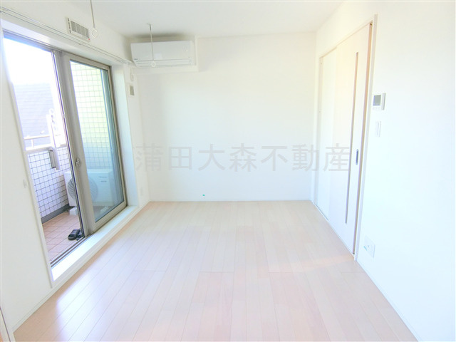 ポウドカープエムの居間・リビング|洋室