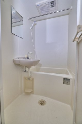 静岡市清水区駒越中２丁目のアパートの浴室|日々の暮らしに欠かせないお風呂です
