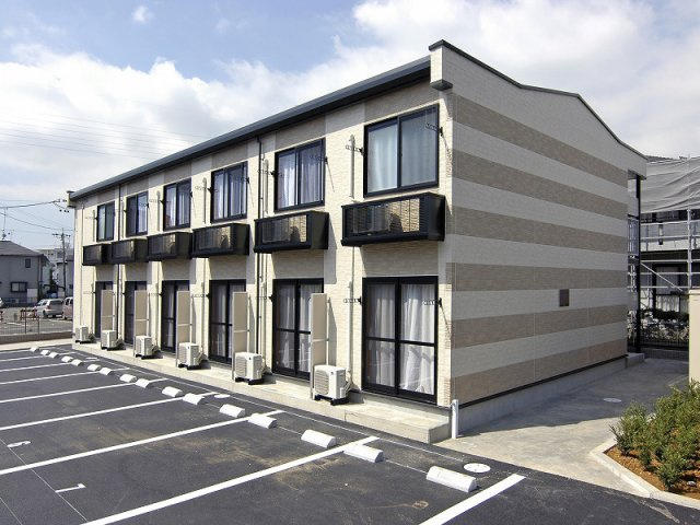 静岡市清水区石川新町のアパート