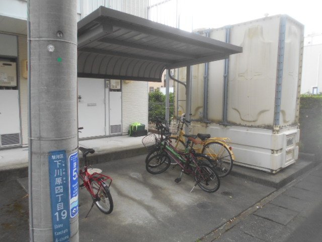 静岡市駿河区下川原４丁目の賃貸マンションのその他|駐輪場