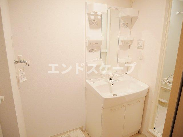 カーサ　モレラの独立洗面台|高崎、前橋のお部屋探しはエンドスケープまで！お客様の理想お聞かせ下さい♪