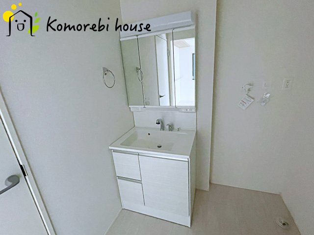 北本市下石戸下　5期　新築一戸建て　グラファーレ　03の独立洗面台|3/19撮影済み