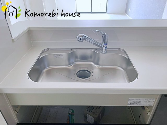 北本市下石戸下　5期　新築一戸建て　グラファーレ　03のキッチン|3/19撮影済み