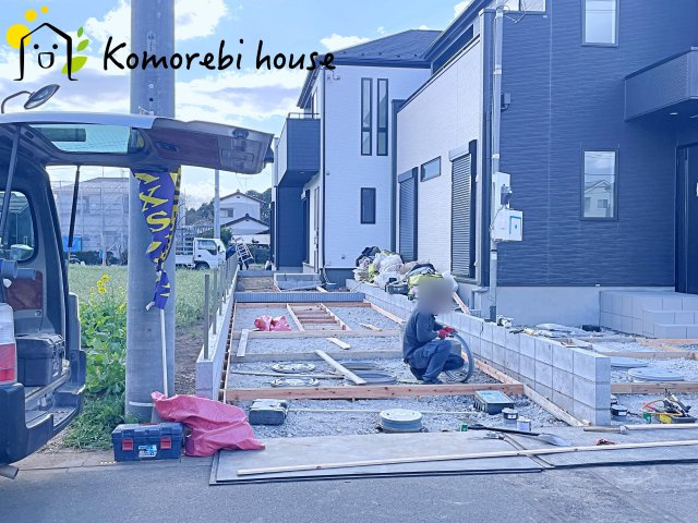 北本市下石戸下　5期　新築一戸建て　グラファーレ　03の駐車場|3/19撮影済み