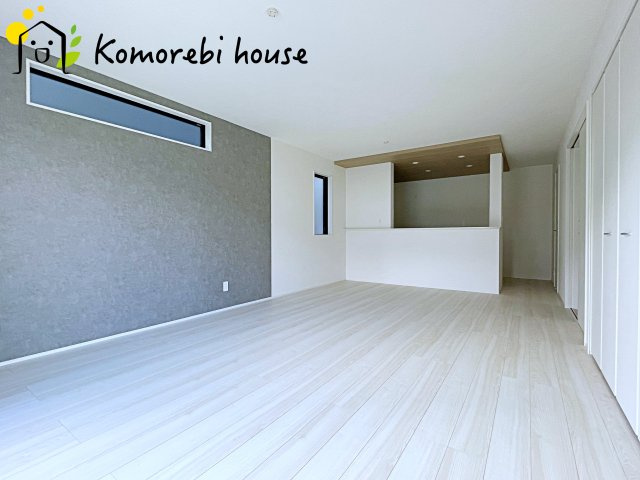 北本市下石戸下　5期　新築一戸建て　グラファーレ　03の居間・リビング|3/19撮影済み