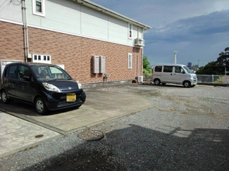 【駐車場】
