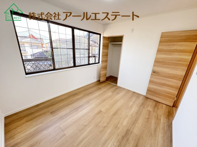 加古川市野口町良野　　中古戸建の寝室