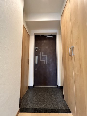 【玄関】 | Gramercy Nipponbashi | Gramercy Nipponbashi（グラマシー日本橋）　玄関スペース