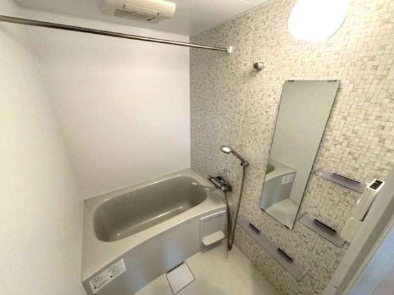 アビタ青木パークサイドの浴室