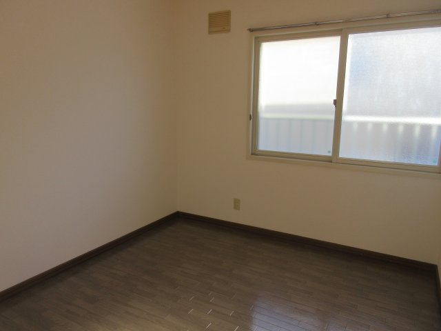 ヴィラマキタの洋室