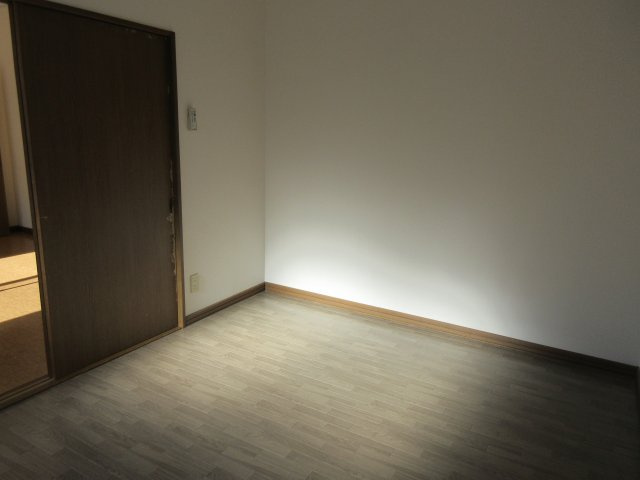 ヴィラマキタの洋室