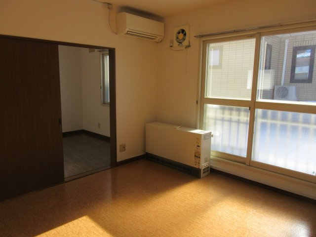 ヴィラマキタの居間・リビング