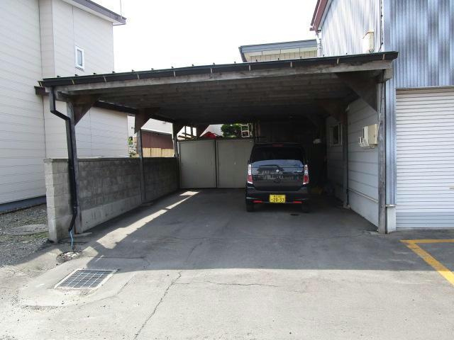 ヴィラマキタの駐車場