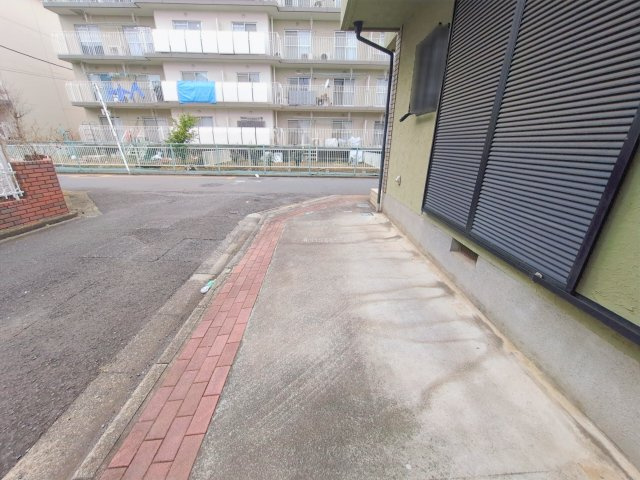 ふじみ野市西鶴ケ岡２丁目の中古一戸建の駐車場