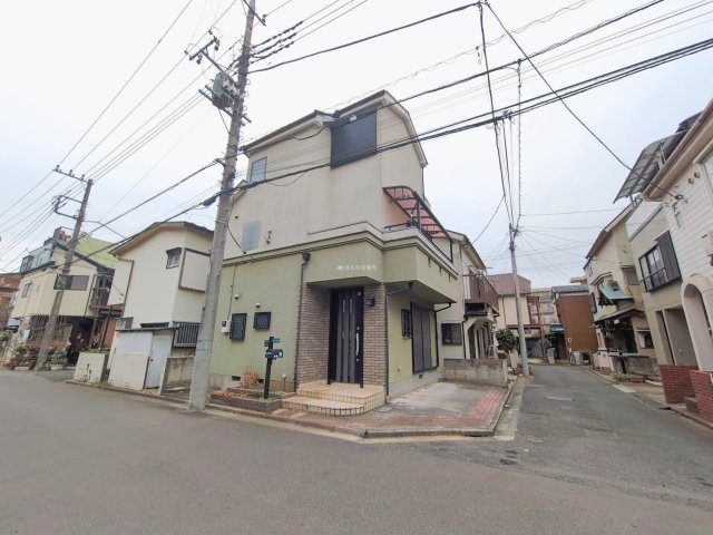 ふじみ野市西鶴ケ岡２丁目の中古一戸建の外観|開放感のある角地に立地！
陽当りも良好です♪