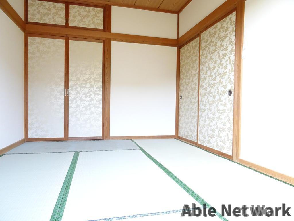 山本コーポの居間・リビング|１階和室６帖