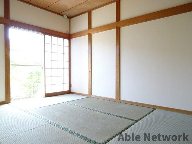 山本コーポの和室