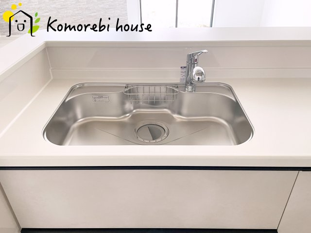 北本市下石戸下　5期　新築一戸建て　グラファーレ　04のキッチン|キッチンです