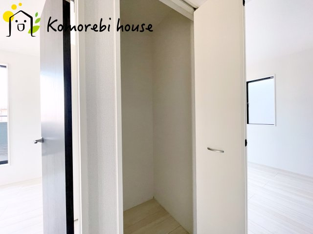 北本市下石戸下　5期　新築一戸建て　グラファーレ　04の収納|専用の収納スペースです