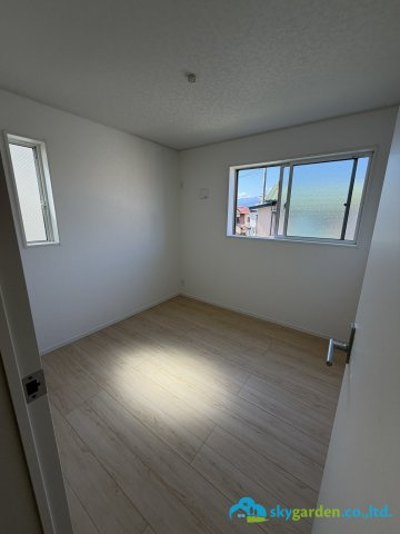 平塚市達上ヶ丘第４　新築戸建　全2棟2号棟の子供部屋