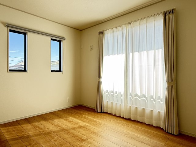 川越市笠幡　未入居戸建ての洋室|コンパクトで使いやすい洋室です