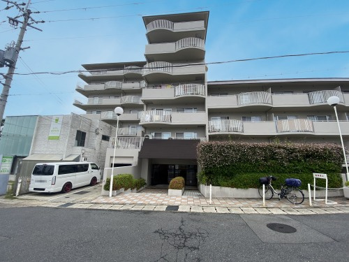 ハイツ白川の外観