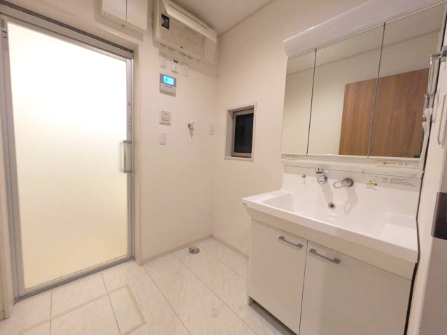 【独立洗面台】 | 東松山市神明町2丁目　4ＬＤＫ