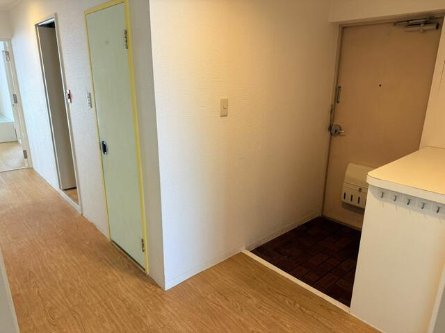 名古屋市昭和区川原通１丁目の中古マンションの玄関
