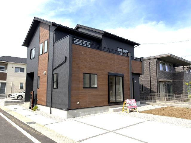 ブルーミングガーデン前橋市総社町植野　3号棟