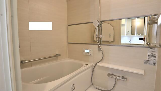 名古屋市昭和区広路通７丁目の中古マンションの浴室