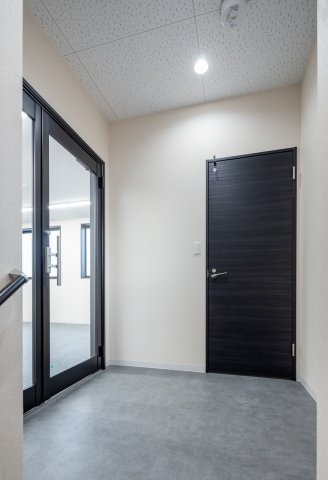 上橋町６０ＧＩＭＵＣＯのエントランス|参考写真です。現況優先。