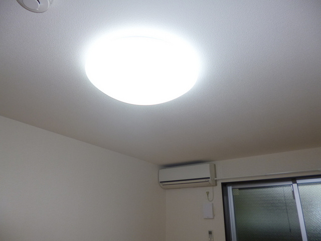 リブリ・ガーデンの内装|居室照明付いてます！！