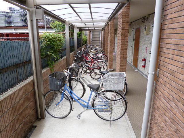 リブリ・ガーデンのその他共用部分|敷地内専用駐輪場あります。