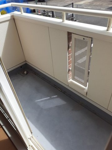 【バルコニー】