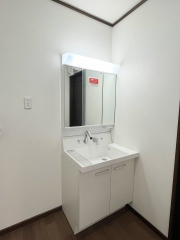 仙台市青葉区小松島四丁目の前面道路含む現地写真