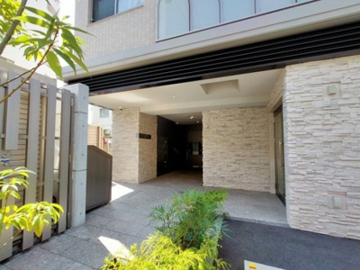 【エントランス】 | La neige 中山下