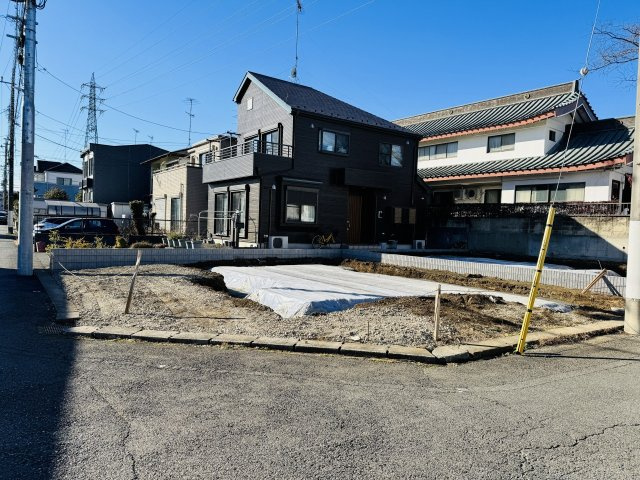 八王子市　山田町　新築一戸建ての駐車場|～L字型に2台駐車可能カースペース～
