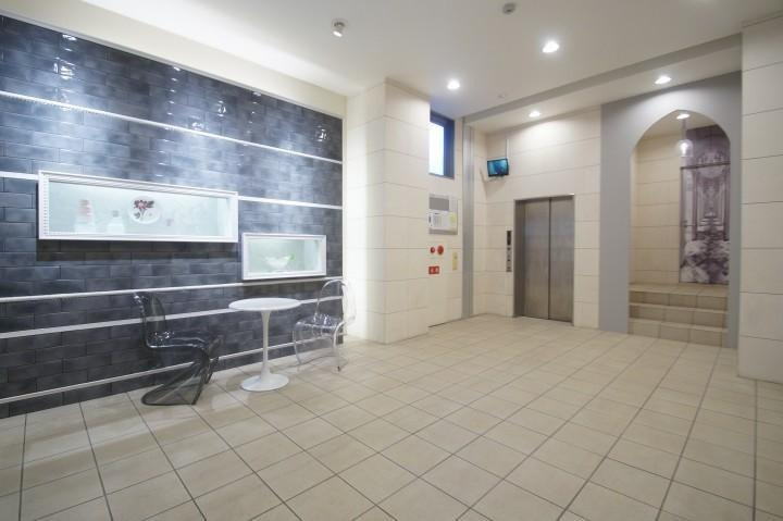 福岡市中央区平尾１丁目の賃貸マンションのエントランス|エントランス写真